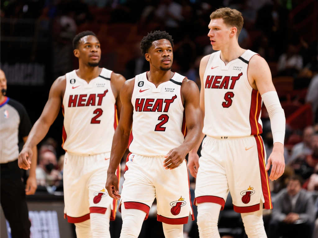 【记者视角】热火休赛期战略猜想：现有阵容深度剖析